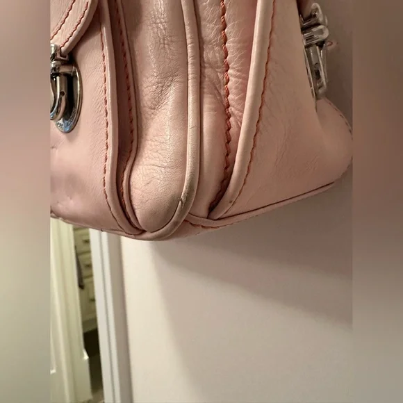 Marc Jacobs Leather Shoulder Bag in Blush Pink - Picture 9 of 15